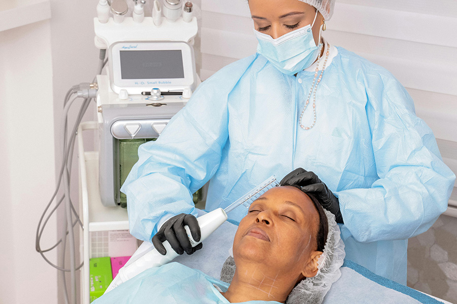 Hydrafacial-treatment Hydrafacial treatment