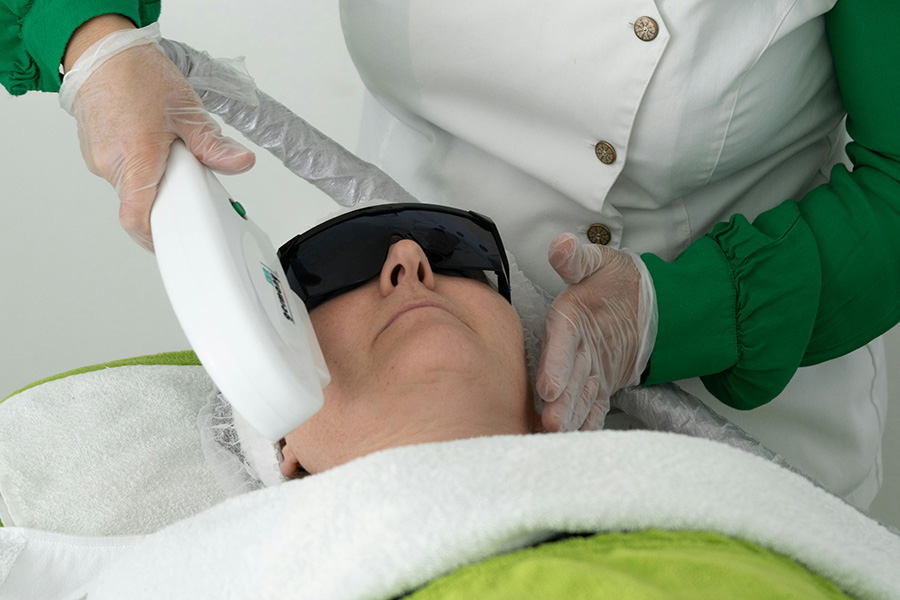 Laser-Skin-Resurfacing Laser Skin Resurfacing with Fractional CO2